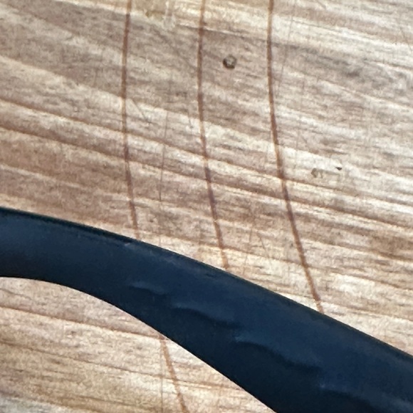 Costa 100 percent polarized and provide 100 percent iv a/b/c protection. 580p - Picture 12 of 12